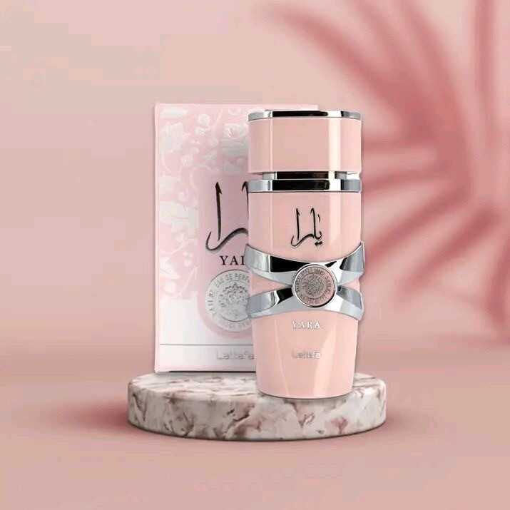 عطر زنونه ۱۰۰میل یارا لطافه(تولید امارات)