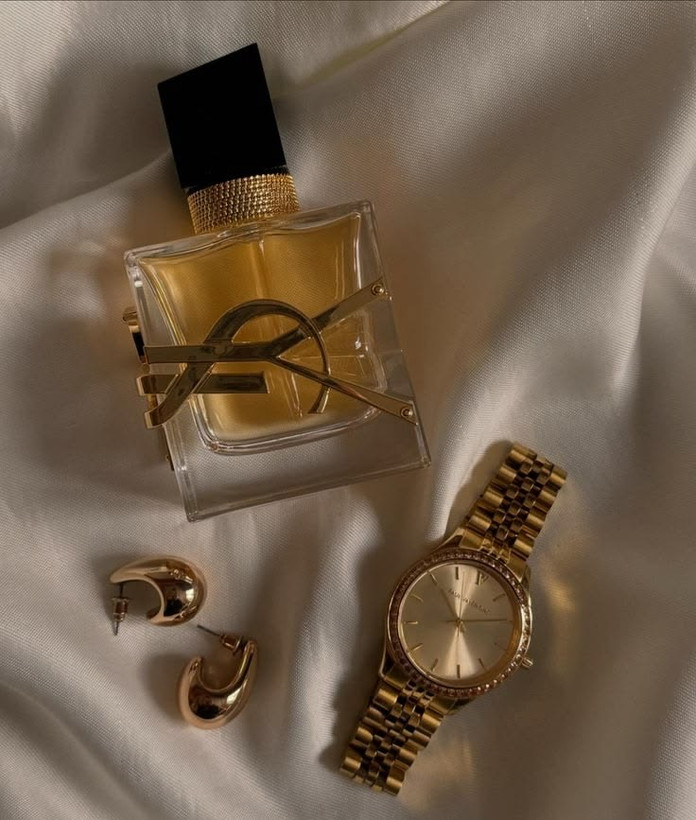 عطر زنونه لیبره ۲۵میل(شرکت جسیکاتویین)
